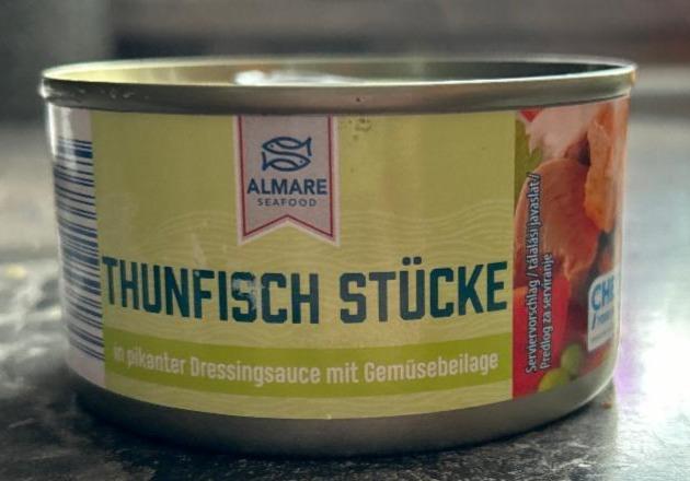 Fotografie - Thunfisch Stücke in pikanter Dressingsauce mit Gemüsebeilage Almare Seafood