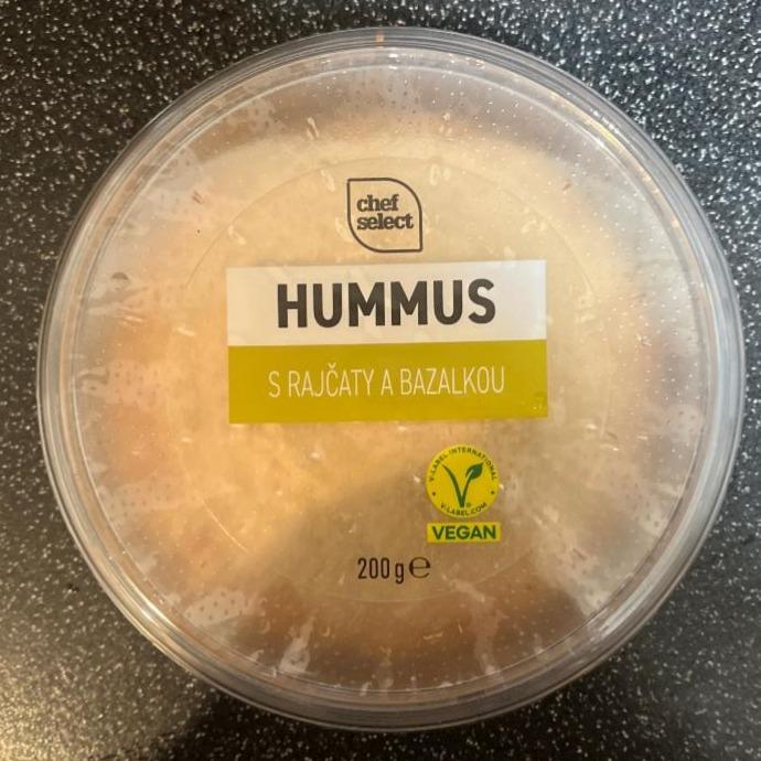 Fotografie - Hummus chef select s paradajkami a bazalkou