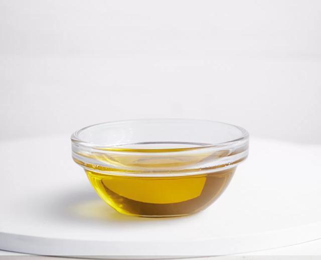 Fotografie - olivový olej zálievka McDonald´s