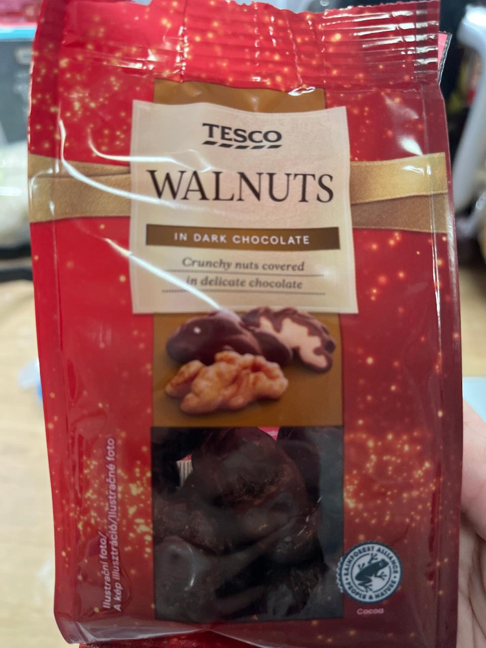 Fotografie - Walnuts in dark chocolate Tesco