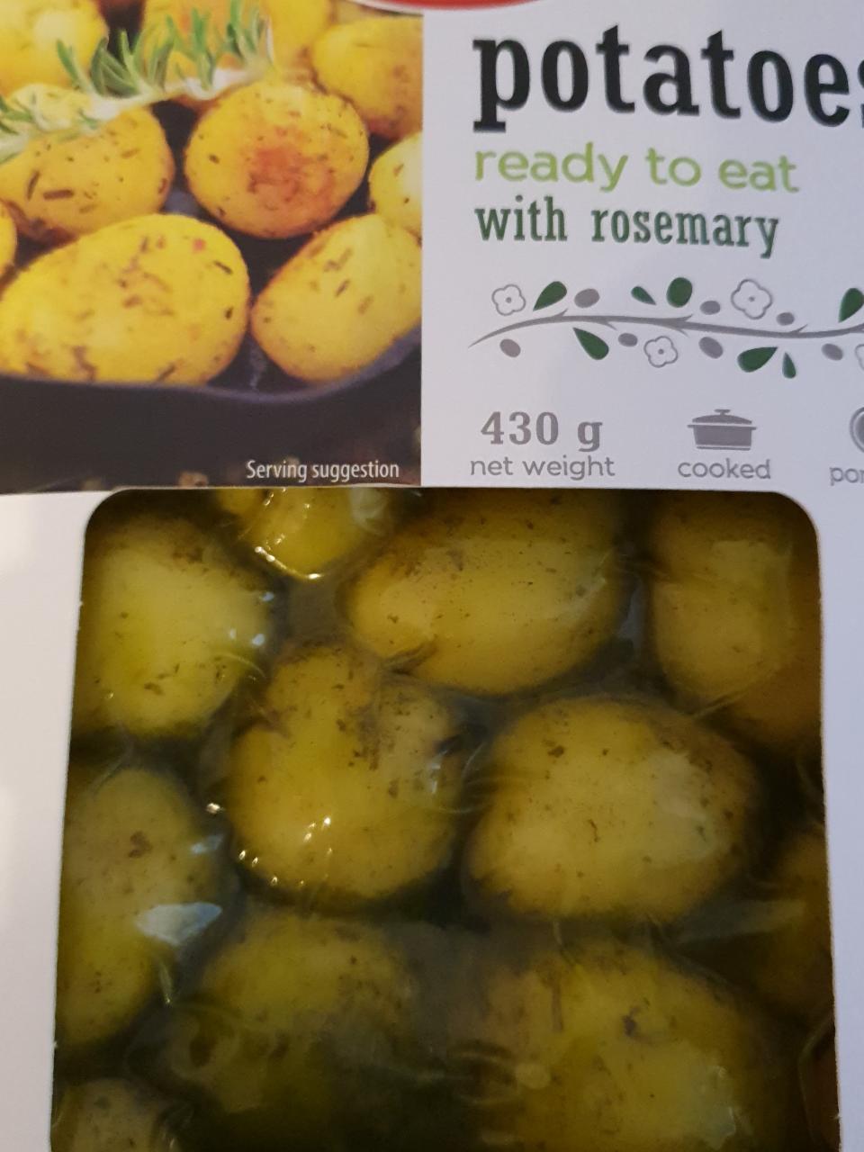Fotografie - potatoes with rosemary