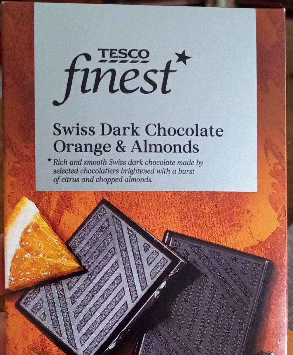 Fotografie - Swiss dark chocolate Orange & almonds Tesco finest