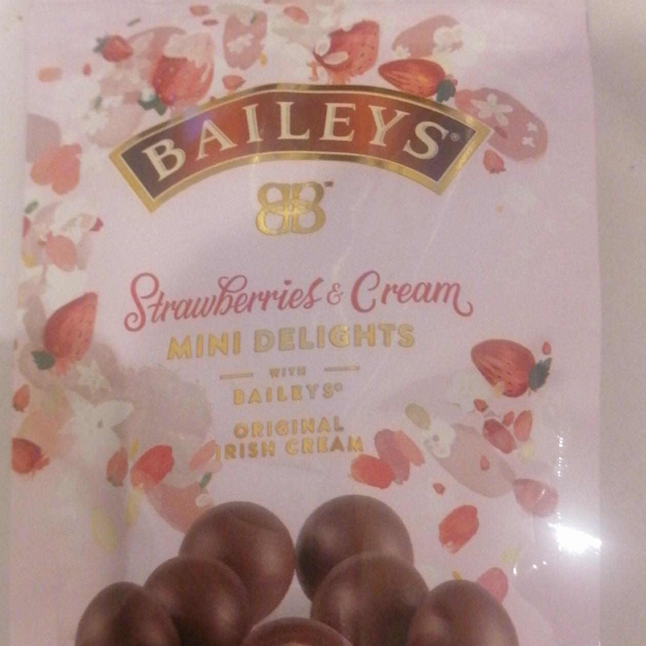 Fotografie - Strawberries & Cream Mini Delights Baileys