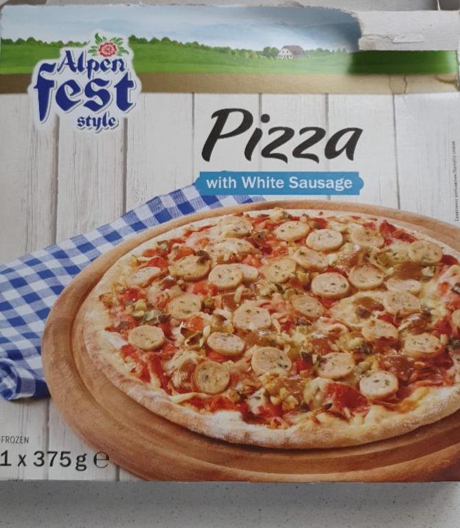 Fotografie - Pizza with White Sausage Lidl