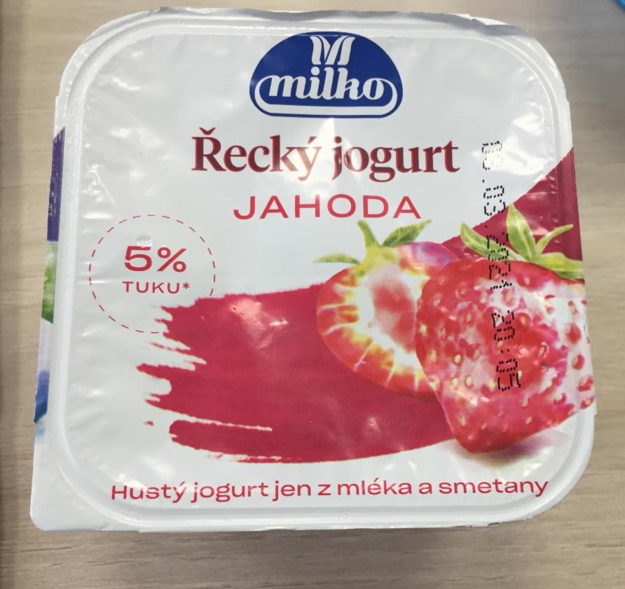 Fotografie - Řecký jogurt Jahoda 5% tuku Milko