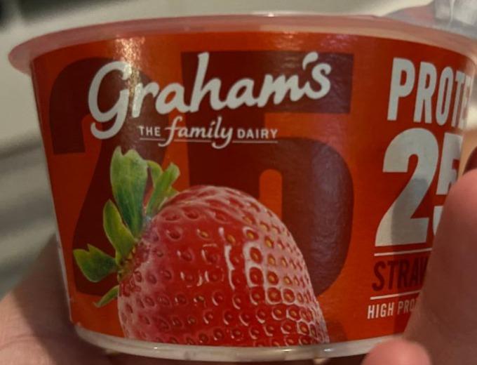 Fotografie - Protein 25g Strawberry Graham's The Family Dairy