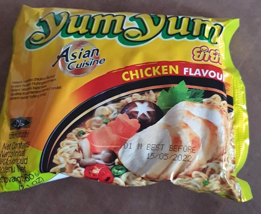 Fotografie - Asian Cuisine Chicken flavour Yum Yum