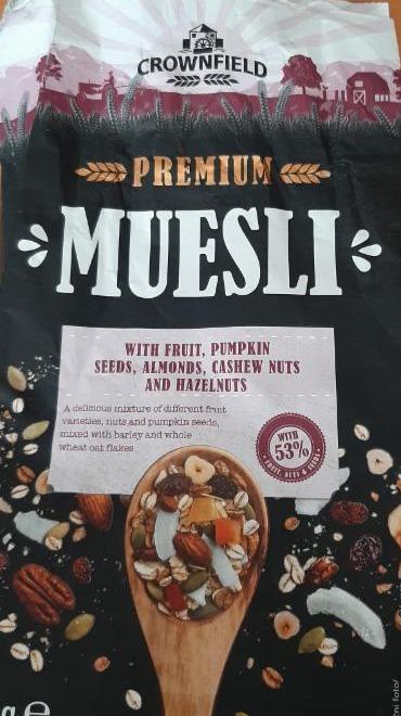 Fotografie - Crownfield Premium Muesli with fruit, pumpkin seeds, almonds, pekan nuts and hazelnuts 53%
