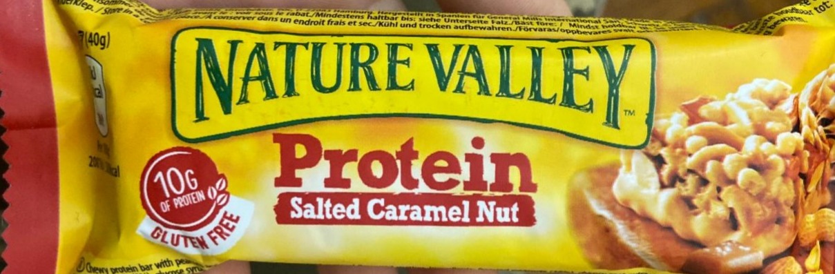 Fotografie - Protein Salted caramel nut Nature Valley