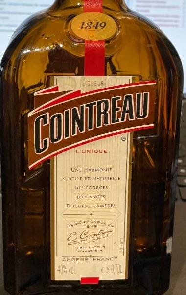 Fotografie - likér 40% Куантро Cointreau