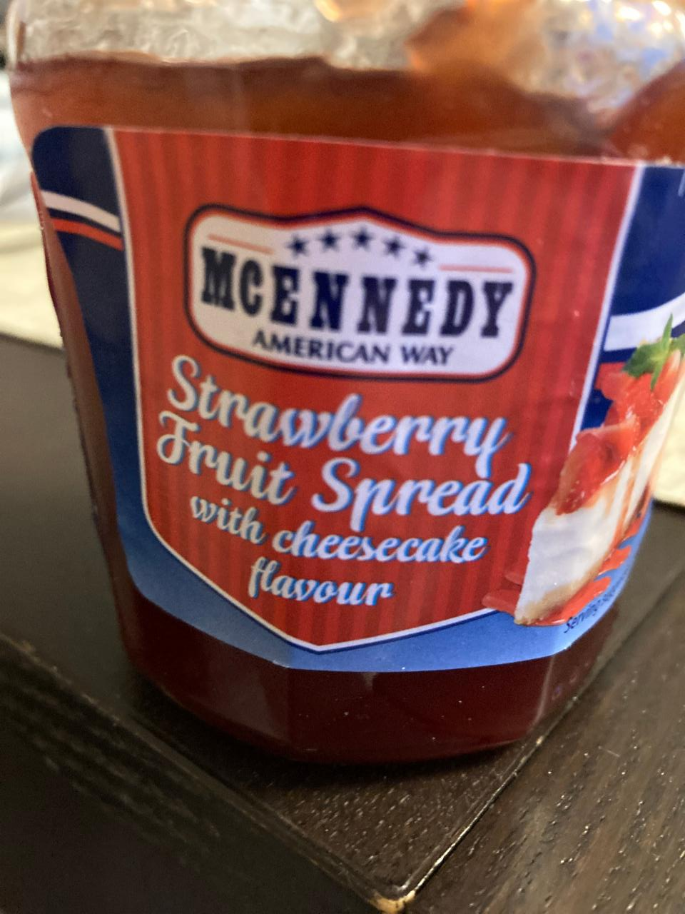 Fotografie - McEnnedy Strawberry fruit spread with cheesacake flavour