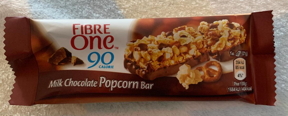 Fotografie - Milk chocolate popcorn bar Fibre One