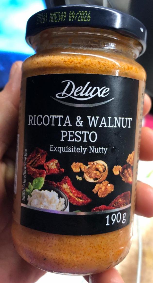 Fotografie - Ricotta & Walnut Pesto Deluxe