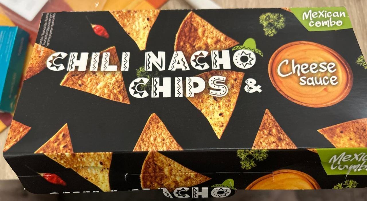 Fotografie - Chilli nacho chips & cheese sauce