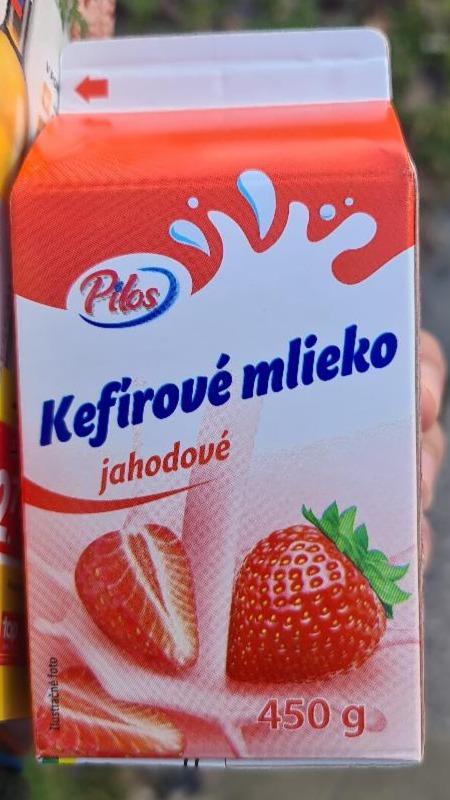 Fotografie - kefírové mlieko jahodové Pilos