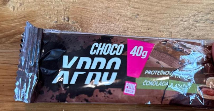 Fotografie - Choco XPRO proteínová tyčinka čokoláda & arašidy Pink onion