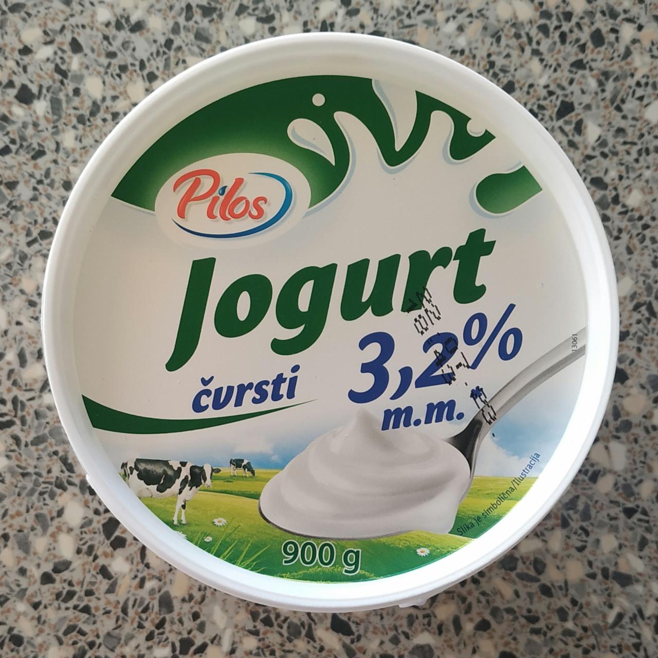 Fotografie - Jogurt cvrsti 3.2% Pilos HR Lidl