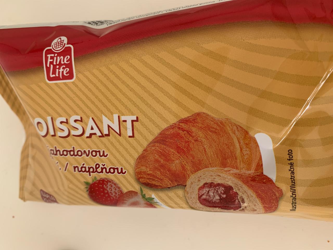 Fotografie - croissant s jahodovou náplňou Fine Life