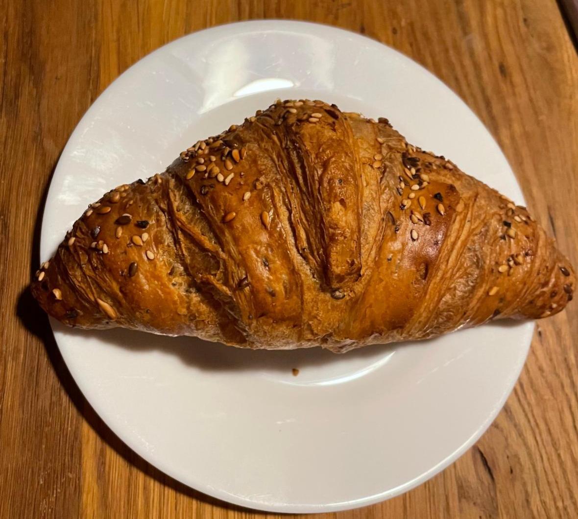 Fotografie - vícezrnný croissant Lidl