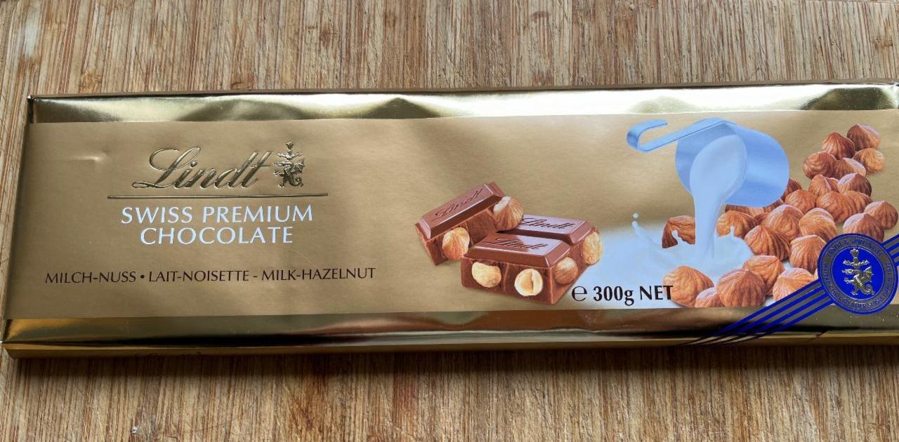 Fotografie - Swiss Premium Chocolate Milk Hazelnut Lindt