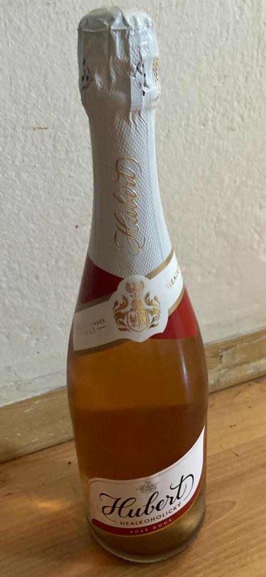 Fotografie - Hubert nealkoholický Rosé