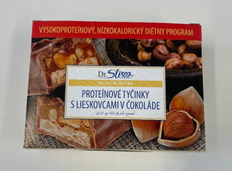 Fotografie - Proteínove tyčinky s lieskovcami v čokoláde Dr.Slim