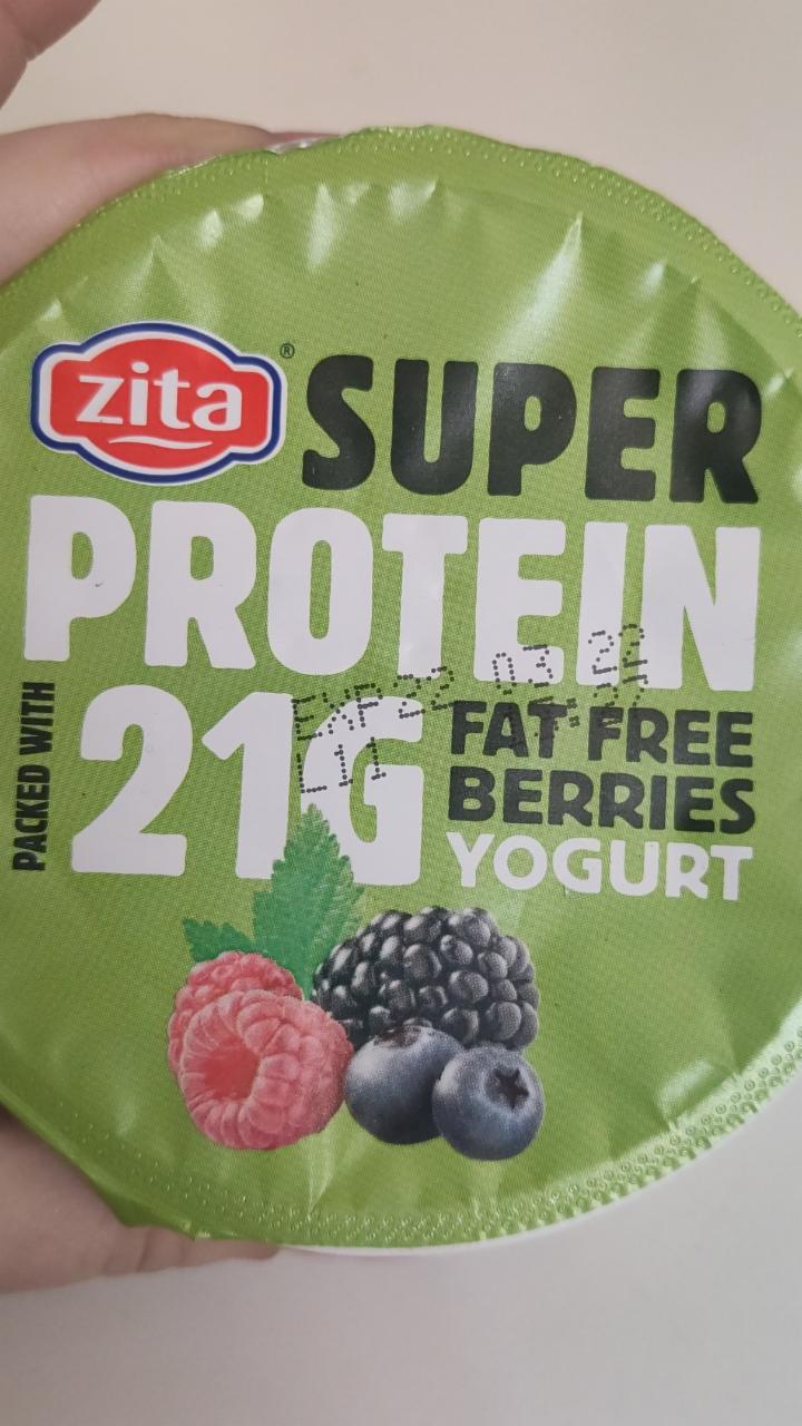 Fotografie - Super protein 21g Fat free berries yogurt Zita