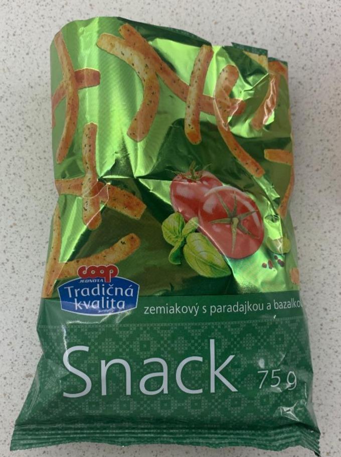 Fotografie - Snack zemiakový s paradajkou a bazalkou COOP