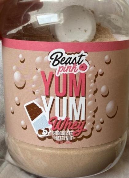 Fotografie - Beast pink Yum Yum Whey Chocolate Hazelnut