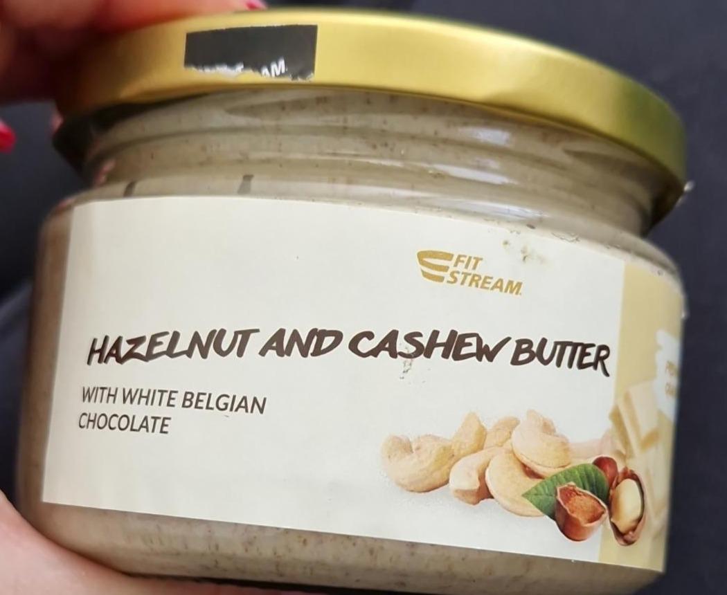 Fotografie - Hazelnut and cashew butter with White belgian chocolate Fit Stream