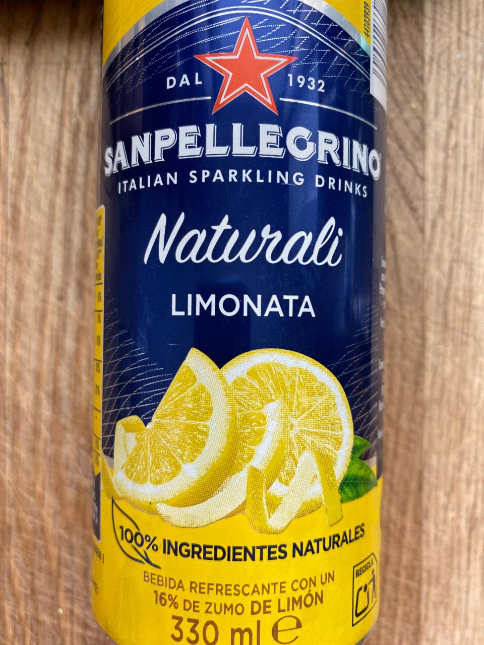Fotografie - naturali limonata sanpellegrino