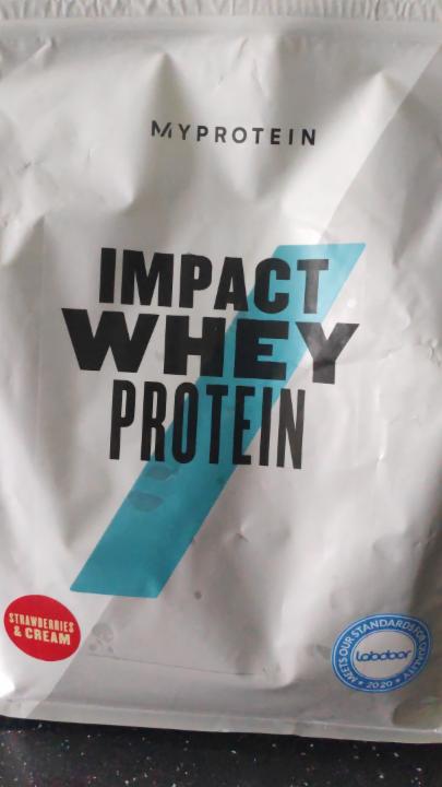 Fotografie - Impact Whey Protein Strawberries & cream MyProtein