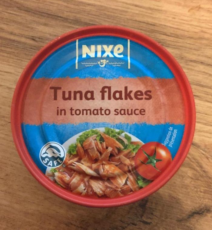 Fotografie - Tuna flakes in tomato sauce Nixe