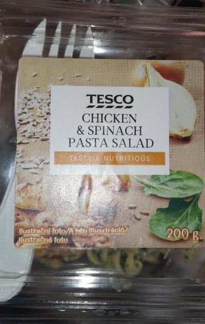 Fotografie - Chicken & Spinach Pasta Salad Tesco
