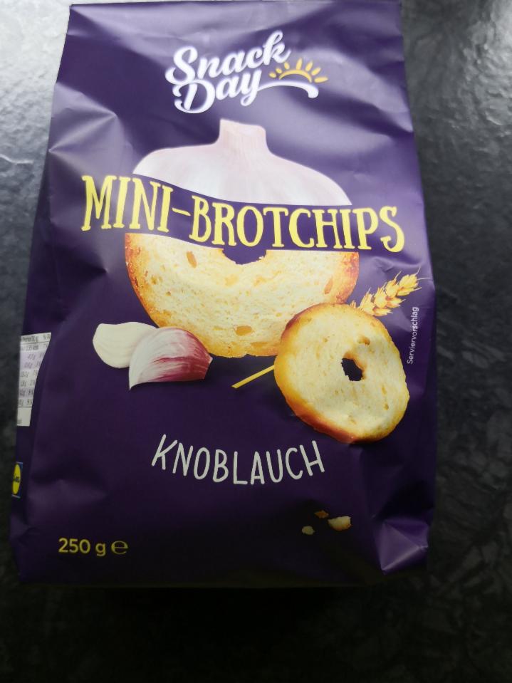 Snack day Mini Brotchips knoblauch Hofer - kalórie, kJ a nutričné hodnoty