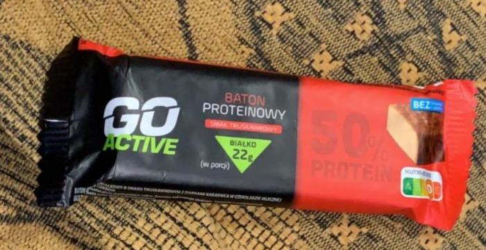 Fotografie - Baton proteinowy truskawkowy Go Active
