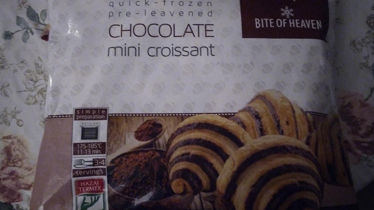 Fotografie - Chocolate mini croissant