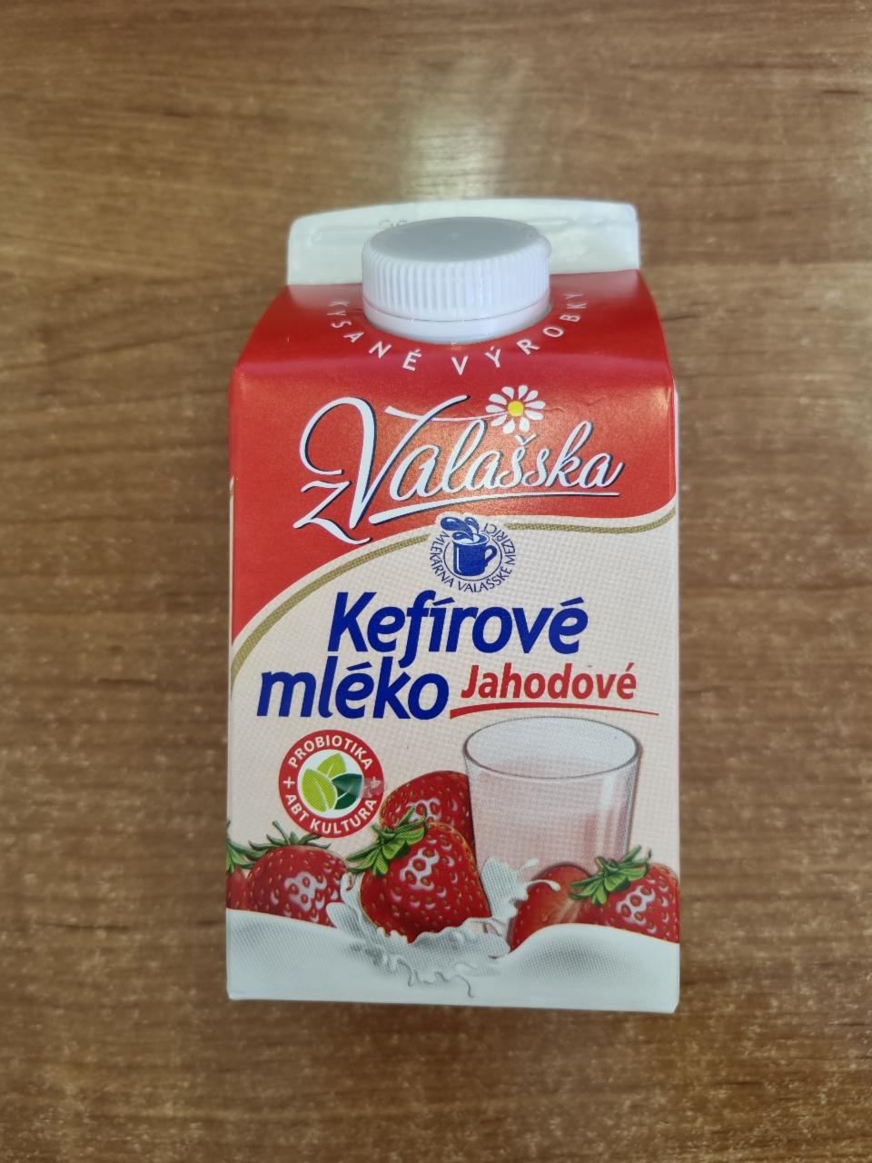 Fotografie - kefírové mlieko nízkotučné jahodové