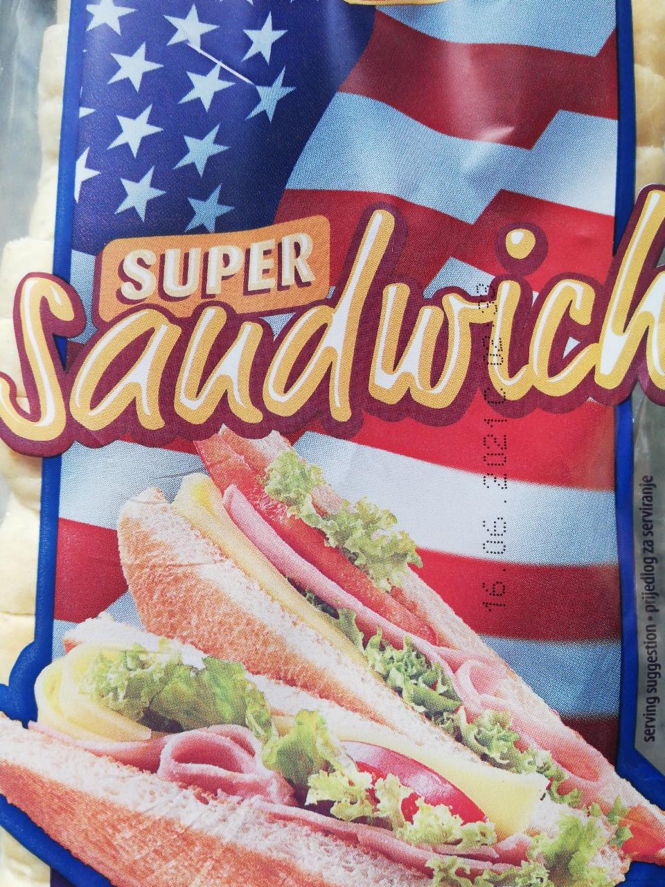 Fotografie - Traditional American Super Sandwich