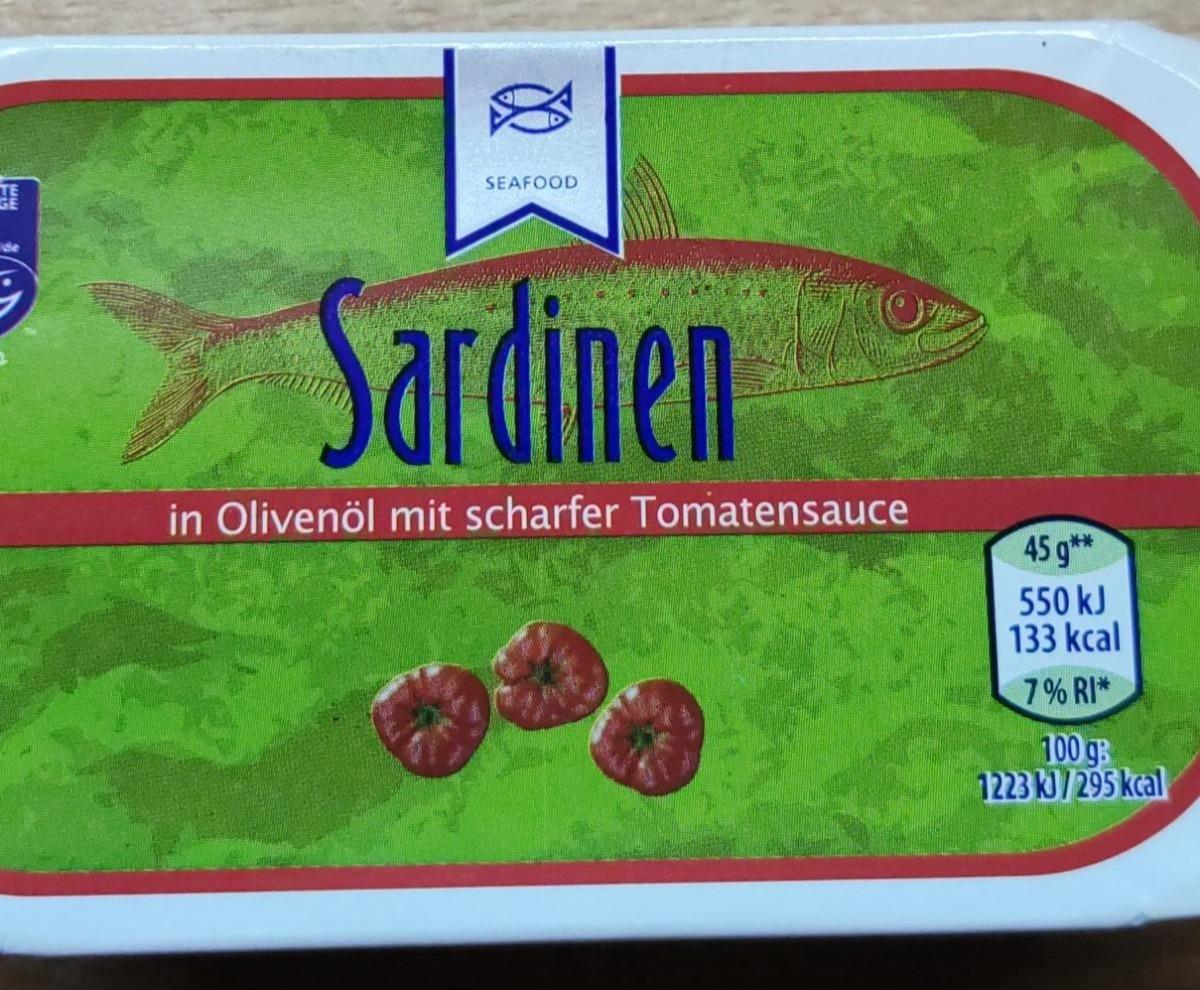 Fotografie - Sardinen in Olivenöl mit scharfer Tomatensauce Seafood