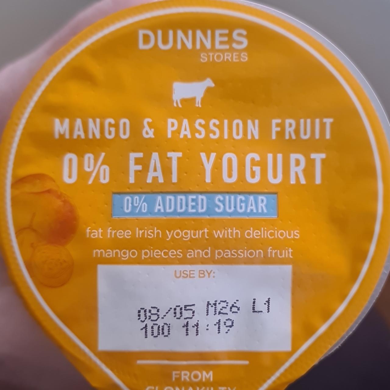 Fotografie - Mango & passion fruit 0% fat yogurt Dunnes Stores