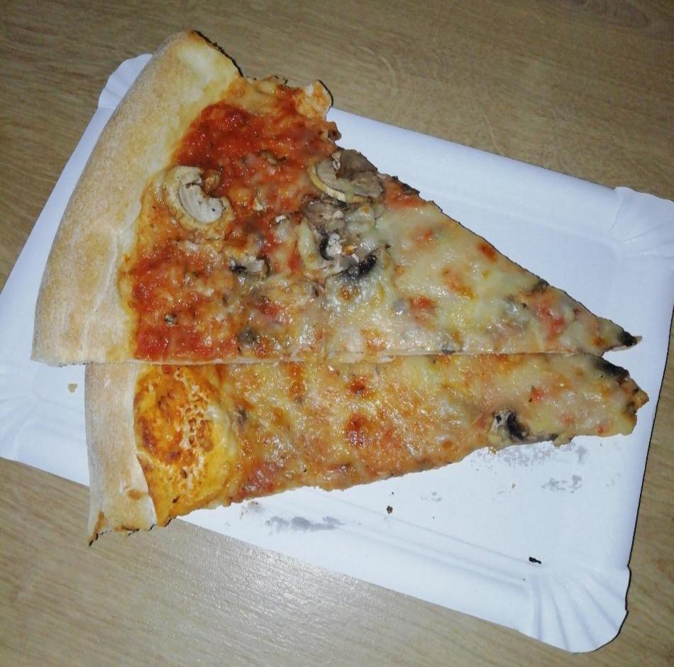 Fotografie - pizza šampiónová