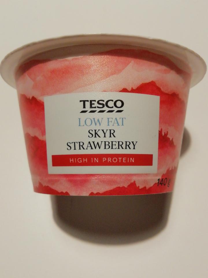 Fotografie - Skyr jahodový Tesco