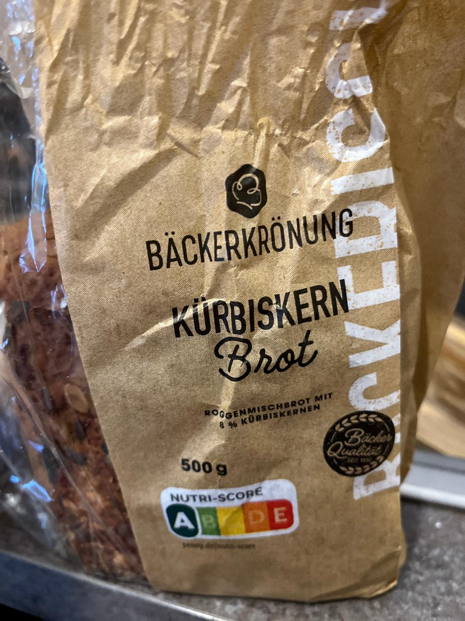 Fotografie - Kürbiskern Brot Bäckerkrönung