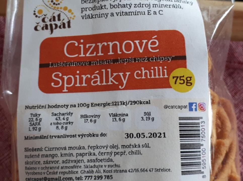 Fotografie - Cizrnové spirálky chilli Čat čapát