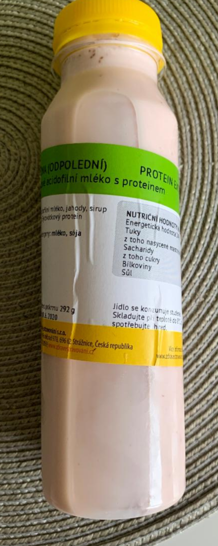Fotografie - Jahodové acidofilní mléko s proteinem