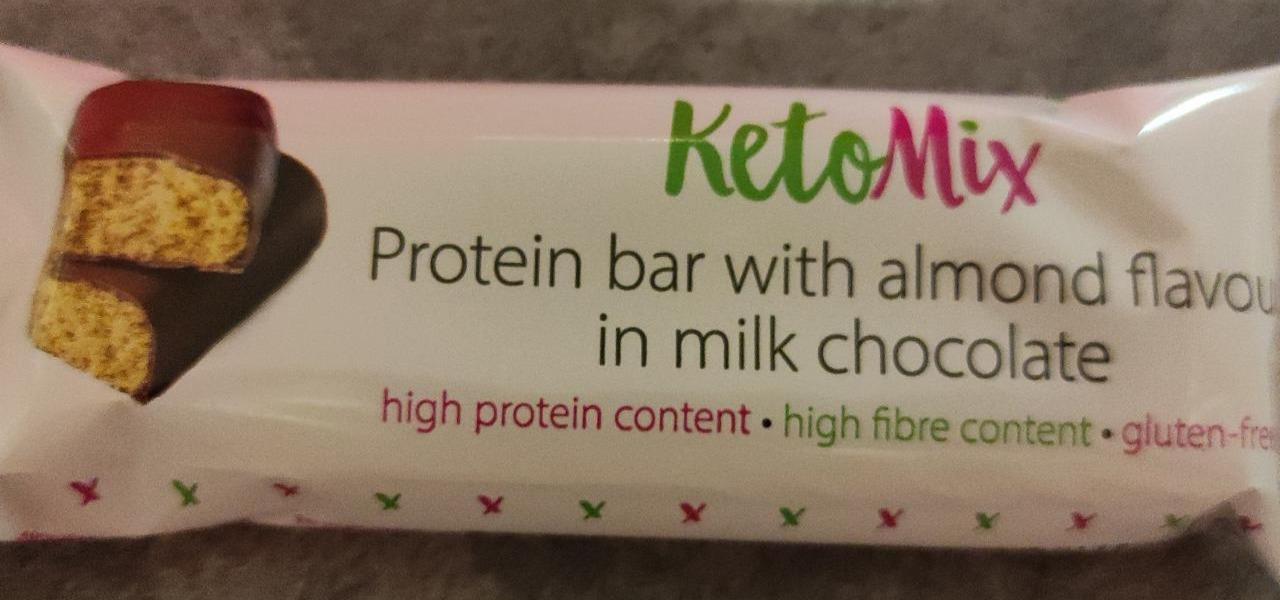 Fotografie - Protein bar with almond flavour in milk chocolate KetoMix