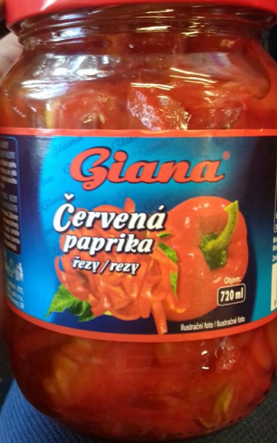 Fotografie - giana červená paprika rezy