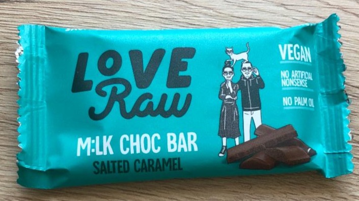 Fotografie - Love RAW Milk choc bar Salted caramel