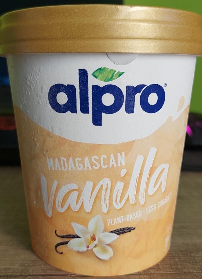 Fotografie - Madagascan Vanilla Ice Cream Alpro